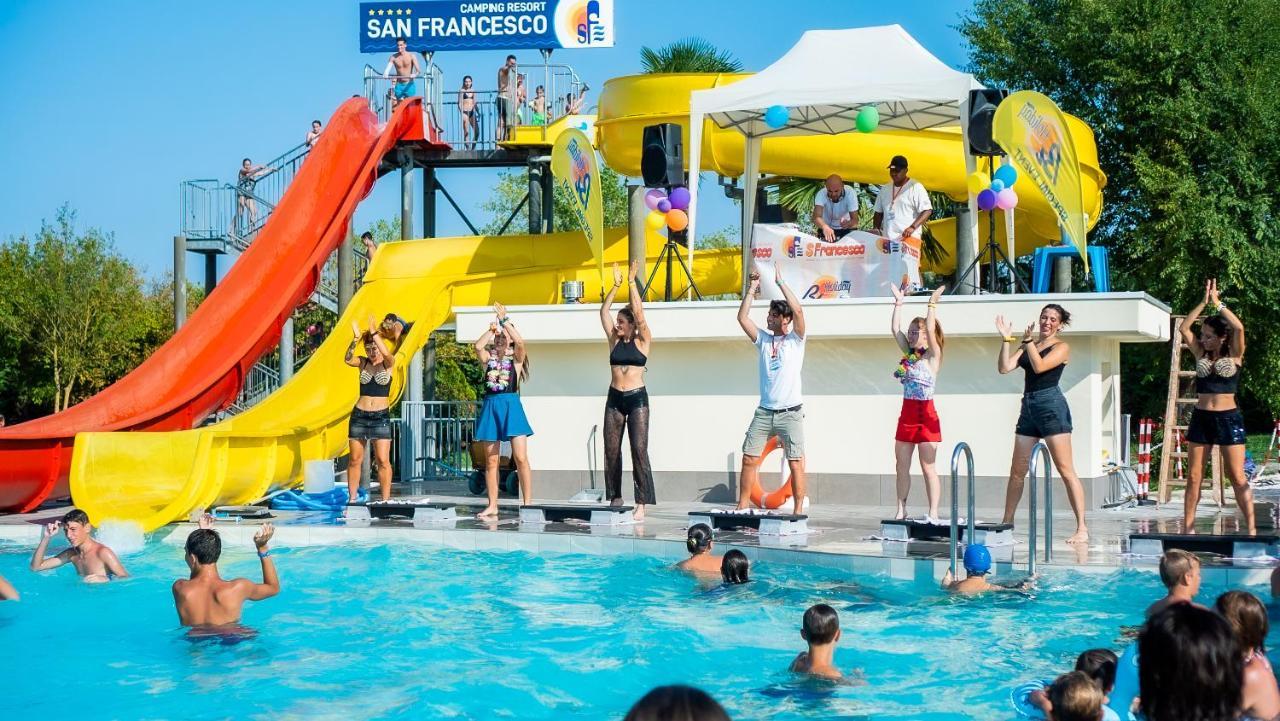 Adria Holiday Villaggio San Francesco Duna Verde Esterno foto