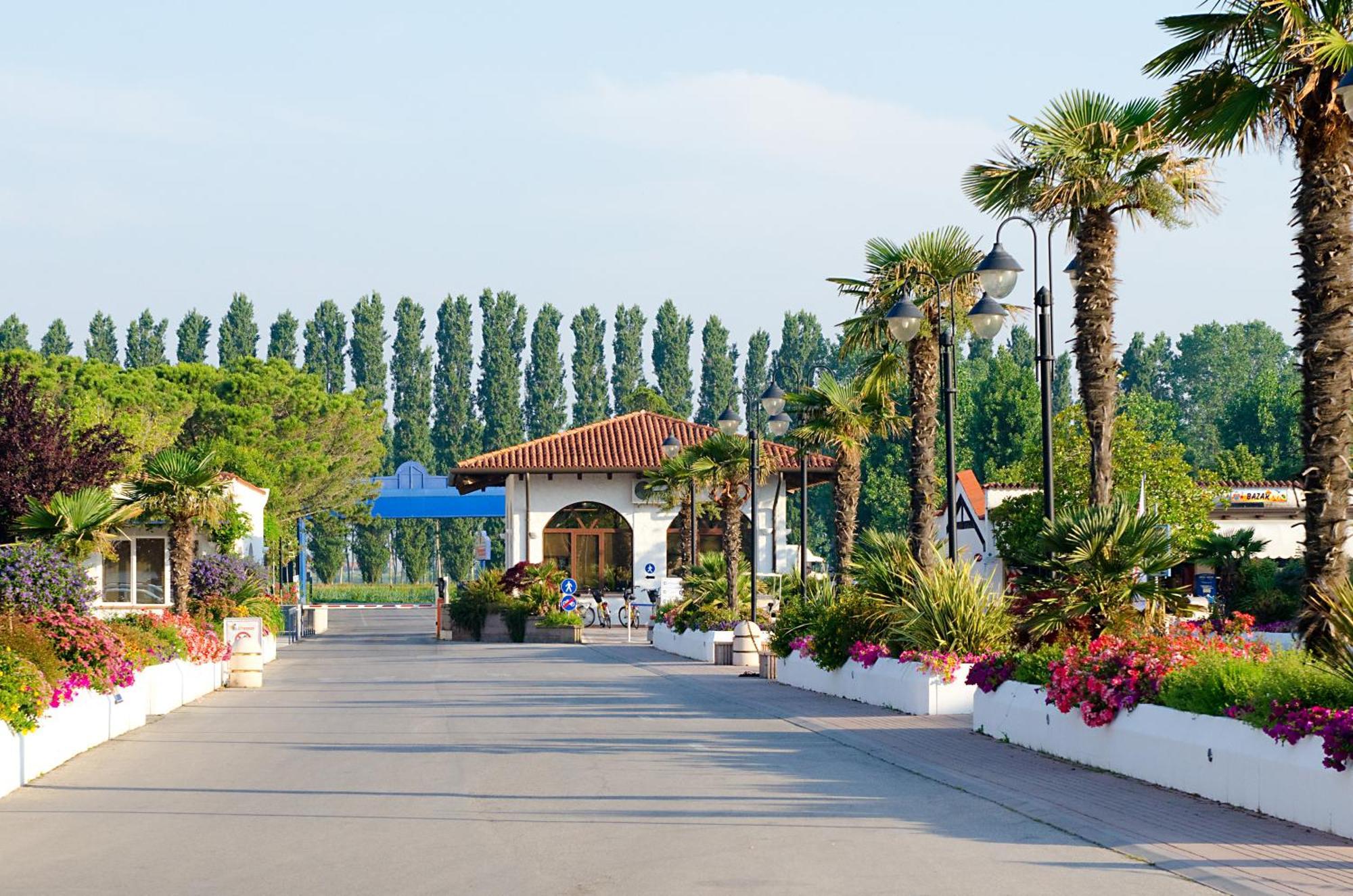 Adria Holiday Villaggio San Francesco Duna Verde Esterno foto